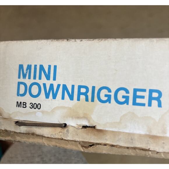 BIG JON CLAMP ON MINI DOWNRIGGER W/LINE - Picture 4 of 5